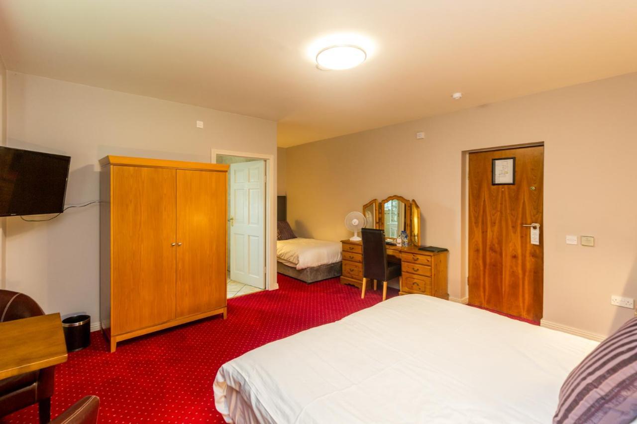 Lusk Airport View Hotel And Secret Spa מראה חיצוני תמונה